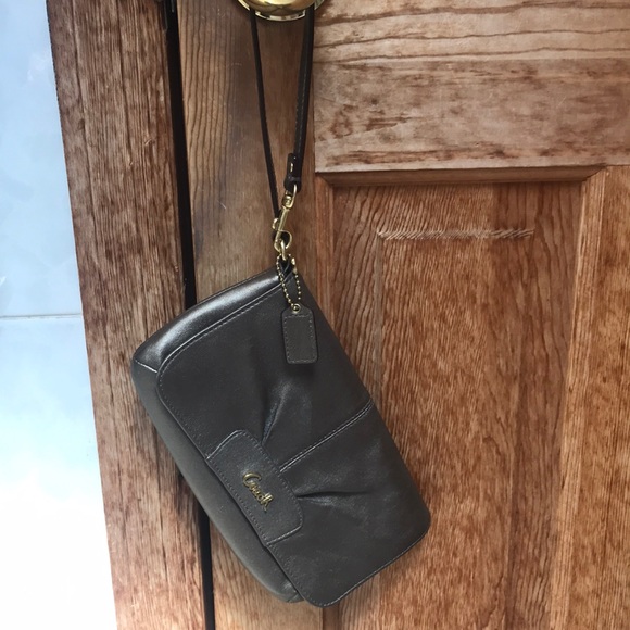 Coach Clutch Wristlet - Picture 5 of 8